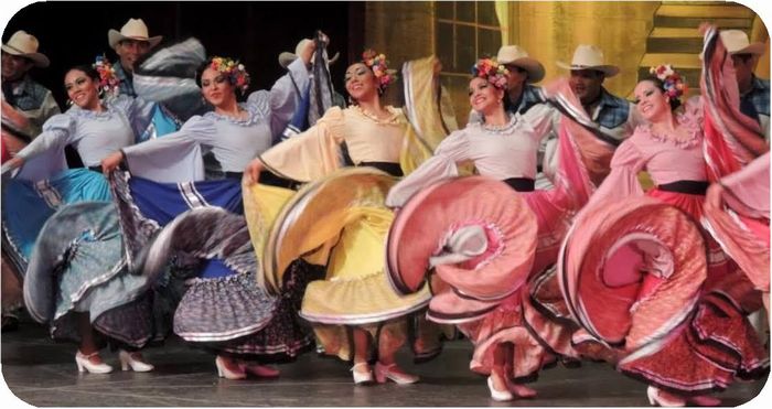 メキシコ舞踊団
